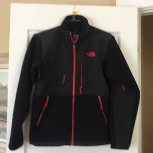 North Face Men’s polar tech Size Small